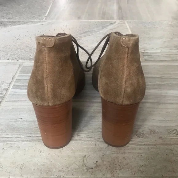 Johnston & Murphy Brown Suede Lace Up Bootie, Size 8M Women. - Picture 4 of 9